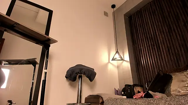  rebecca1 online show from February 22, 2025, 11:24 pm