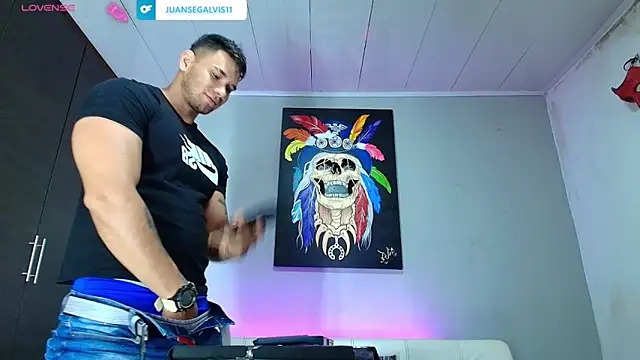 Snapshot of GendersonFit chatting on March 4, 2025, 2:10 pm GendersonFit online show from March 4, 2025, 2:10 pm