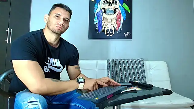 Snapshot of GendersonFit chatting on March 6, 2025, 8:48 pm GendersonFit online show from March 6, 2025, 8:48 pm