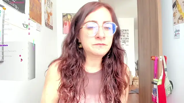 Snapshot of linda_giggle chatting on May 14, 2026, 2:35 pm linda giggle online show from May 14, 2026, 2:35 pm