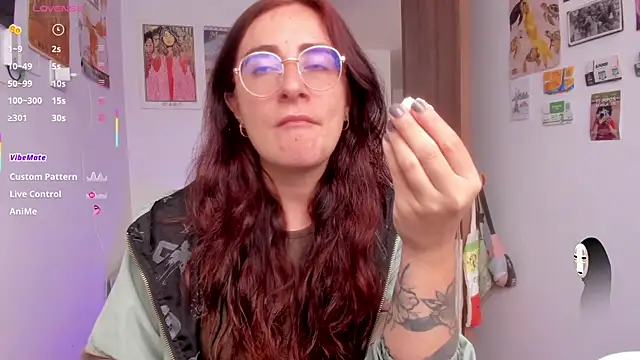 Snapshot of linda_giggle chatting on May 22, 2026, 2:33 pm linda giggle online show from May 22, 2026, 2:33 pm