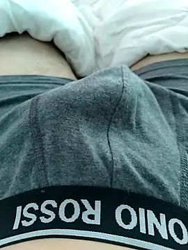 BerryJay online show from October 28, 2025, 12:19 pm