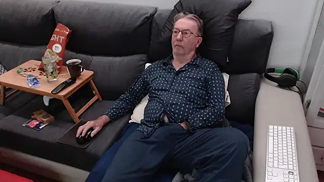 Nudelschwanz online show from March 11, 2025, 3:16 am