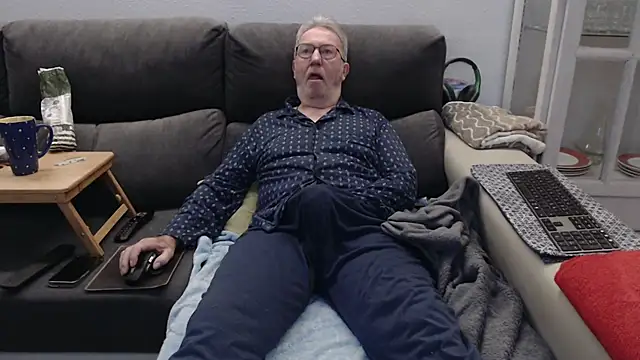 Nudelschwanz online show from March 4, 2026, 6:41 am