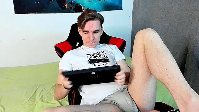 Snapshot of LetsDoSomethingFun chatting on February 2, 2025, 11:11 pm LetsDoSomethingFun online show from February 2, 2025, 11:11 pm