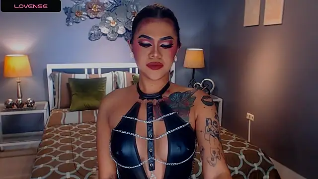 StellaStrong30 online show from March 5, 2025, 2:14 am