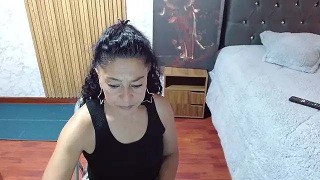 Anitta muscle online show from March 13, 2026, 9:43 pm