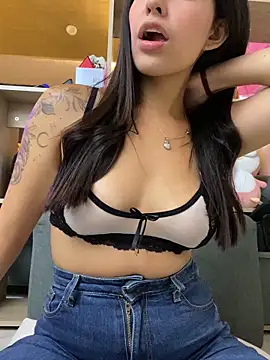 DaphneUwu online show from September 28, 2025, 1:44 am