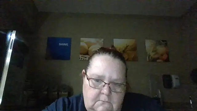 Snapshot of Hornybbw1978 chatting on December 6, 2024, 7:32 am Hornybbw1978 online show from December 6, 2024, 7:32 am