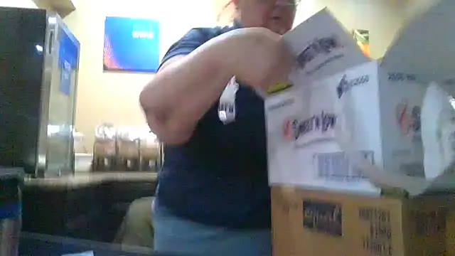 Snapshot of Hornybbw1978 chatting on December 25, 2024, 10:50 am Hornybbw1978 online show from December 25, 2024, 10:50 am