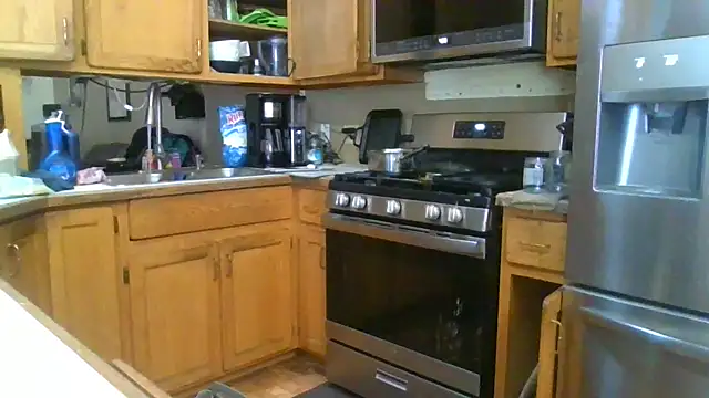 Snapshot of Hornybbw1978 chatting on February 17, 2025, 11:31 pm Hornybbw1978 online show from February 17, 2025, 11:31 pm