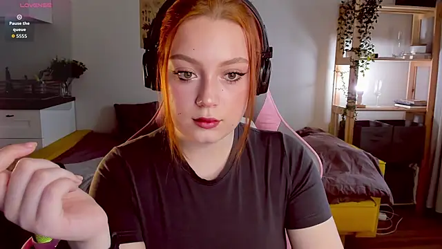 Sofy Benson online show from September 17, 2025, 8:27 am