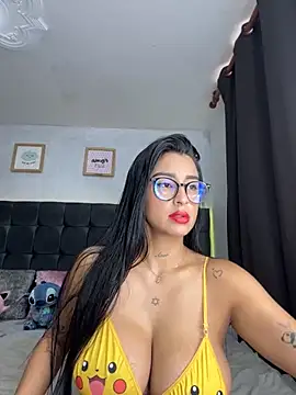 lovely violet13 online show from March 11, 2026, 5:41 pm