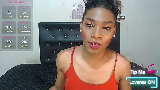 Snapshot of NAHOMMY_SEXY chatting on September 21, 2025, 5:20 am NAHOMMY SEXY online show from September 21, 2025, 5:20 am