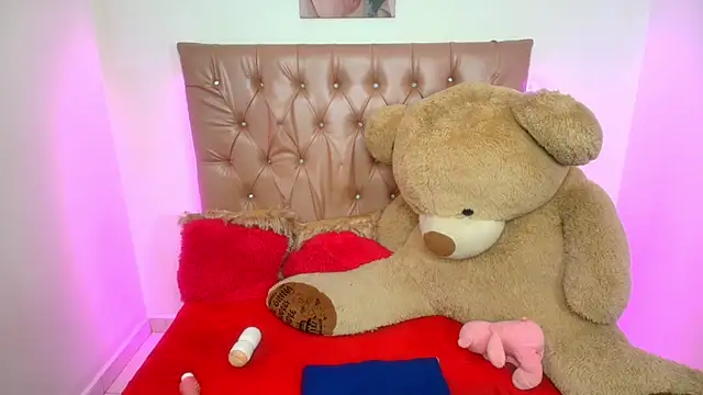 Snapshot of Ginna_doll chatting on March 2, 2025, 2:30 am Ginna doll online show from March 2, 2025, 2:30 am