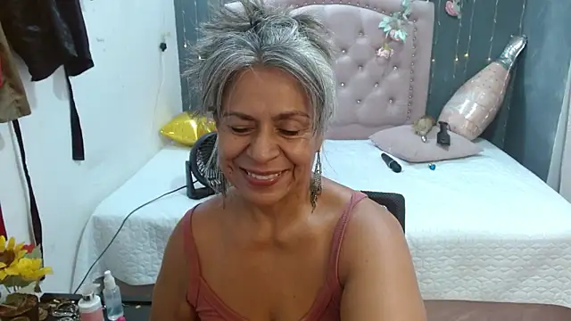 Snapshot of lalisha_96 chatting on May 1, 2026, 12:59 am lalisha 96 online show from May 1, 2026, 12:59 am