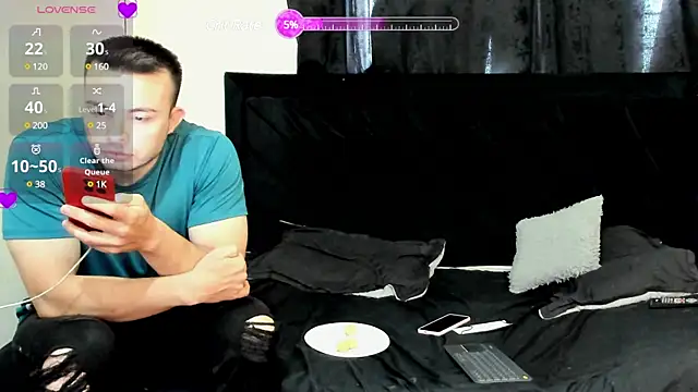 lissandthor13 online show from February 11, 2025, 4:35 pm