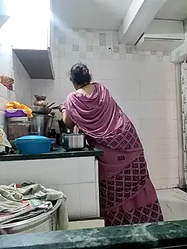 Snapshot of Riyasingh9 chatting on January 2, 2025, 4:20 am Riyasingh9 online show from January 2, 2025, 4:20 am