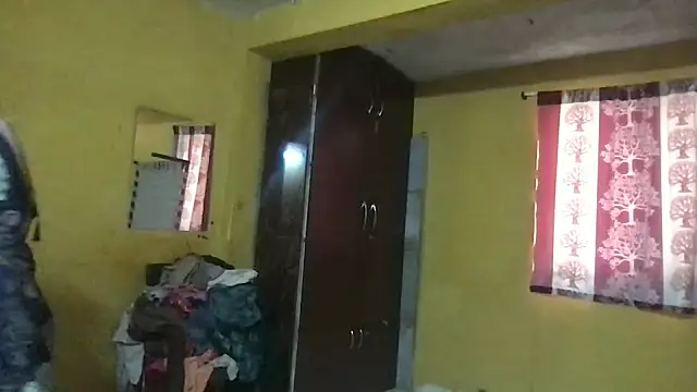 Snapshot of Riyasingh9 chatting on February 17, 2026, 3:58 am Riyasingh9 online show from February 17, 2026, 3:58 am