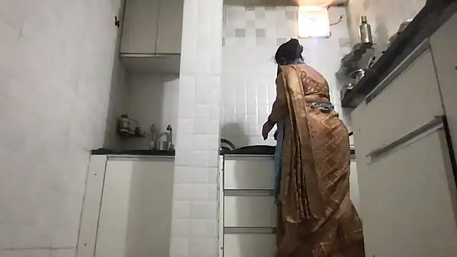 Snapshot of Riyasingh9 chatting on March 12, 2026, 5:24 am Riyasingh9 online show from March 12, 2026, 5:24 am