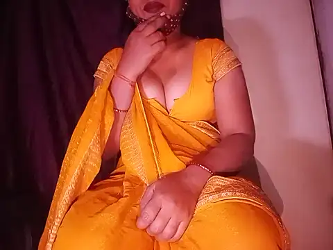 Snapshot of YUKTAPOWER chatting on March 6, 2025, 8:37 pm YUKTAPOWER online show from March 6, 2025, 8:37 pm