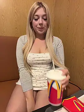 CherryAuroraa online show from October 11, 2025, 8:29 pm