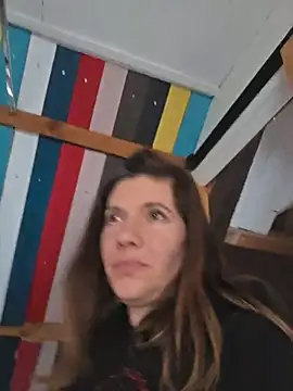 Lina lou4 online show from November 29, 2025, 2:09 pm