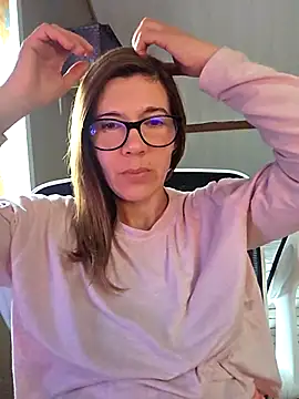 Lina lou4 online show from December 19, 2025, 9:05 am