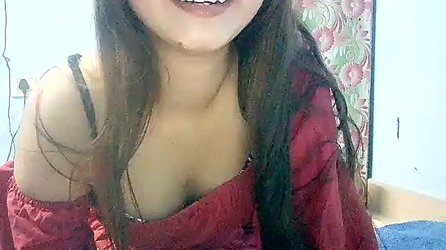 Snapshot of lovelydesi21 chatting on January 20, 2025, 4:01 pm lovelydesi21 online show from January 20, 2025, 4:01 pm