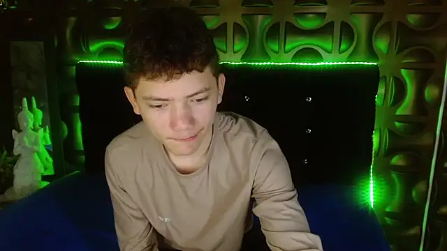 cruz dante online show from March 20, 2026, 7:19 pm