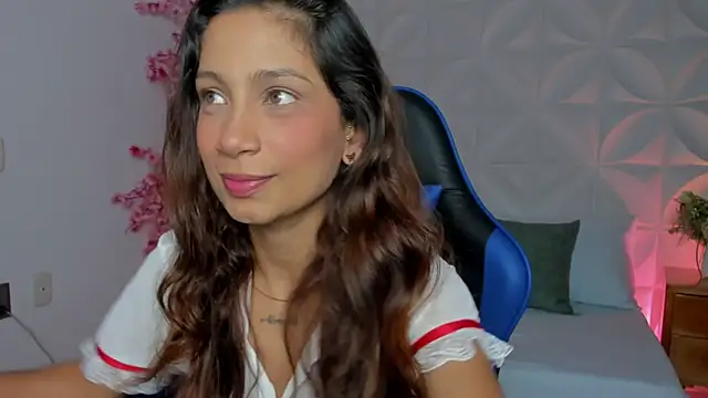 cora 22 online show from April 9, 2026, 1:05 pm