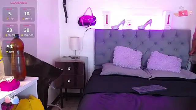 louise nails online show from February 12, 2025, 9:33 pm