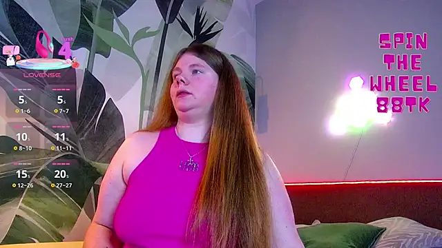 RubyValen online show from November 17, 2025, 1:22 am