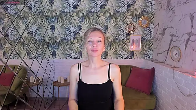 Snapshot of NancyGrace chatting on October 25, 2025, 5:04 am NancyGrace online show from October 25, 2025, 5:04 am