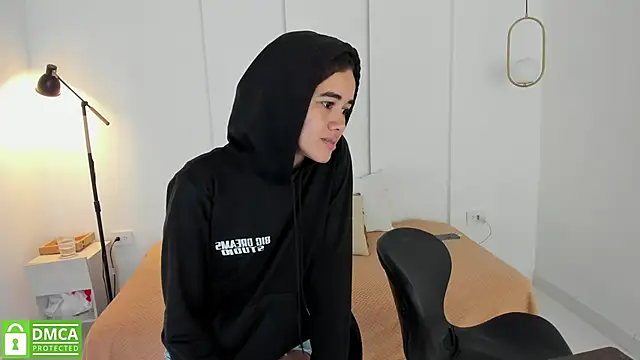 Snapshot of sexychanell_18 chatting on January 28, 2025, 12:43 pm sexychanell 18 online show from January 28, 2025, 12:43 pm