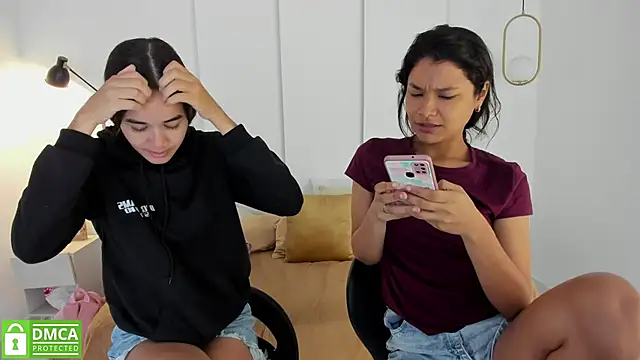 Snapshot of sexychanell_18 chatting on February 3, 2025, 12:47 pm sexychanell 18 online show from February 3, 2025, 12:47 pm