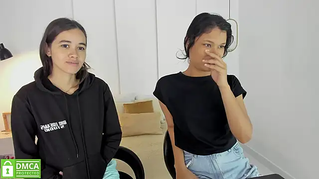 Snapshot of sexychanell_18 chatting on February 18, 2025, 12:49 pm sexychanell 18 online show from February 18, 2025, 12:49 pm