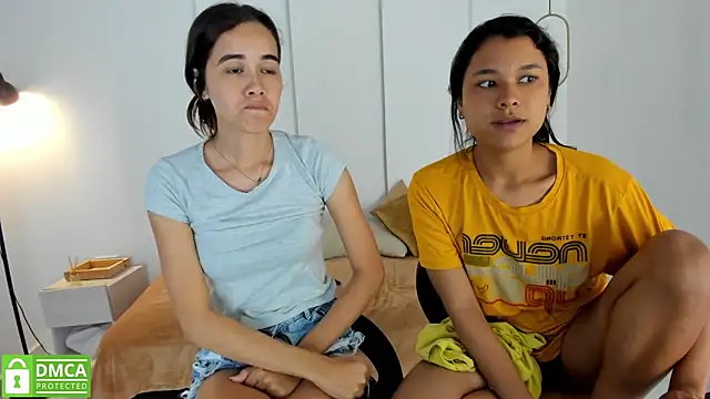 Snapshot of sexychanell_18 chatting on February 28, 2025, 3:37 pm sexychanell 18 online show from February 28, 2025, 3:37 pm