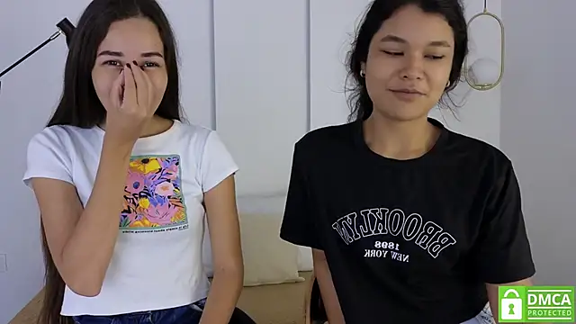 Snapshot of sexychanell_18 chatting on September 22, 2025, 1:02 pm sexychanell 18 online show from September 22, 2025, 1:02 pm