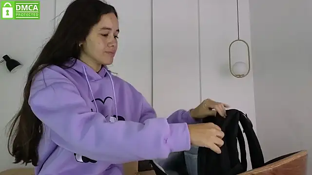 sexychanell 18 online show from March 4, 2026, 1:06 pm