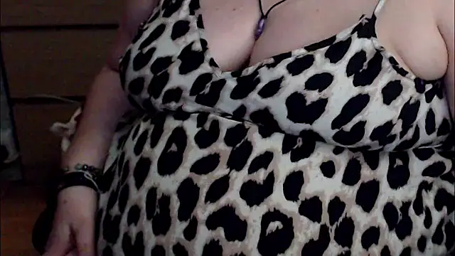 Snapshot of mayasmith chatting on May 26, 2026, 6:48 pm mayasmith online show from May 26, 2026, 6:48 pm