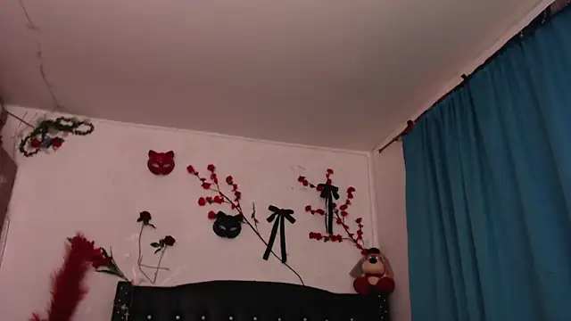 pussytight pervert online show from November 24, 2025, 7:46 pm