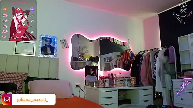 caroline cossei online show from February 3, 2026, 1:38 pm