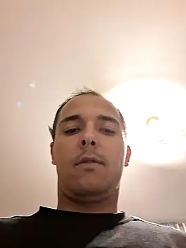 Snapshot of Vyrgin_boy chatting on April 27, 2026, 10:13 am Vyrgin boy online show from April 27, 2026, 10:13 am