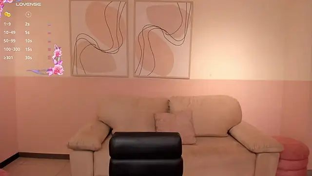 JuanitaClay online show from January 10, 2025, 11:54 am