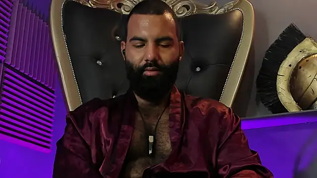 BeardAndrew online show from December 4, 2025, 2:04 pm