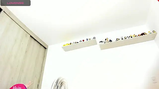 maite xxx online show from March 15, 2025, 7:42 am