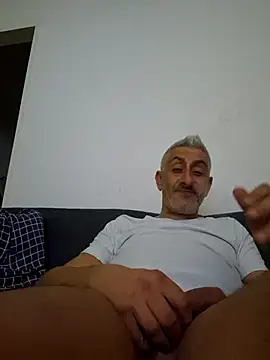 Snapshot of cuci45 chatting on October 26, 2025, 9:21 pm cuci45 online show from October 26, 2025, 9:21 pm