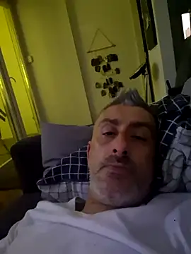 Snapshot of cuci45 chatting on December 18, 2025, 11:44 pm cuci45 online show from December 18, 2025, 11:44 pm