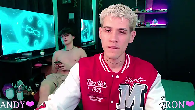 Snapshot of andybxby chatting on December 3, 2024, 11:46 pm andybxby online show from December 3, 2024, 11:46 pm